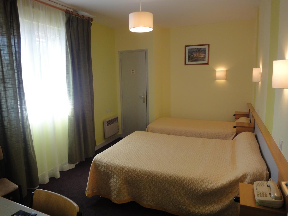 Hotel Restaurant La Grenouillere Vitré Εξωτερικό φωτογραφία